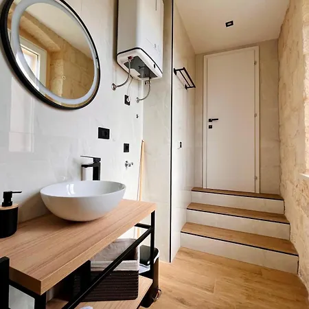 Apartman Luxury White House