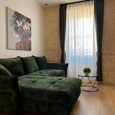 Luxury White House Apartman *