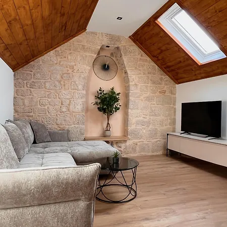 Apartman Luxury White House