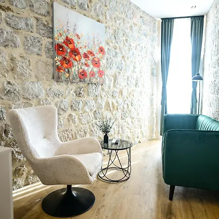 Apartamento Luxury White House Sinj