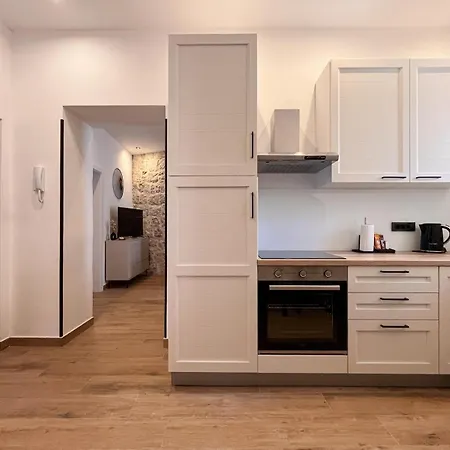 Luxury White House Apartman *